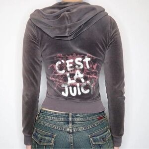 **SOLD** Juicy Couture Vintage Y2K C’EST LA JUICY Gray Velour Hoodie Tracksuit